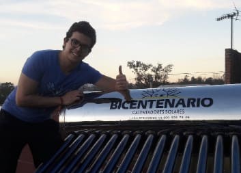 Cliente con calentador solar